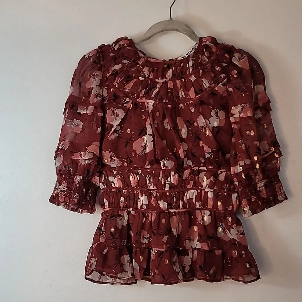 WALTER BAKER METALLIC FLORAL-PRINT BLOUSE SIZE XS